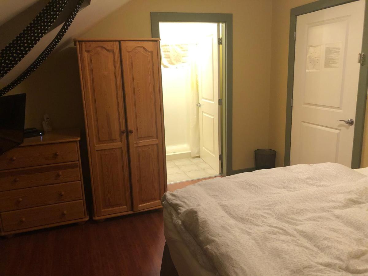 Crowsnest Vineyards Guesthouse Keremeos Экстерьер фото