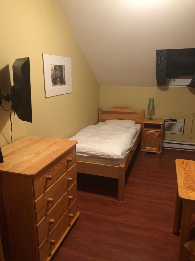 Crowsnest Vineyards Guesthouse Keremeos Экстерьер фото