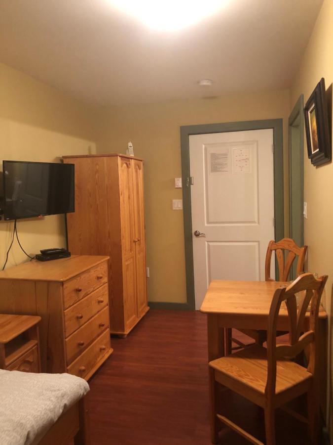 Crowsnest Vineyards Guesthouse Keremeos Экстерьер фото