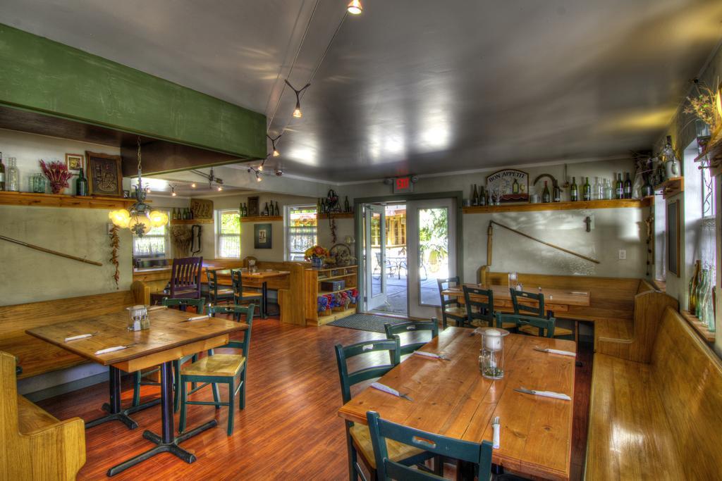 Crowsnest Vineyards Guesthouse Keremeos Экстерьер фото