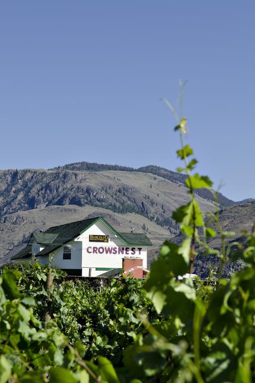 Crowsnest Vineyards Guesthouse Keremeos Экстерьер фото