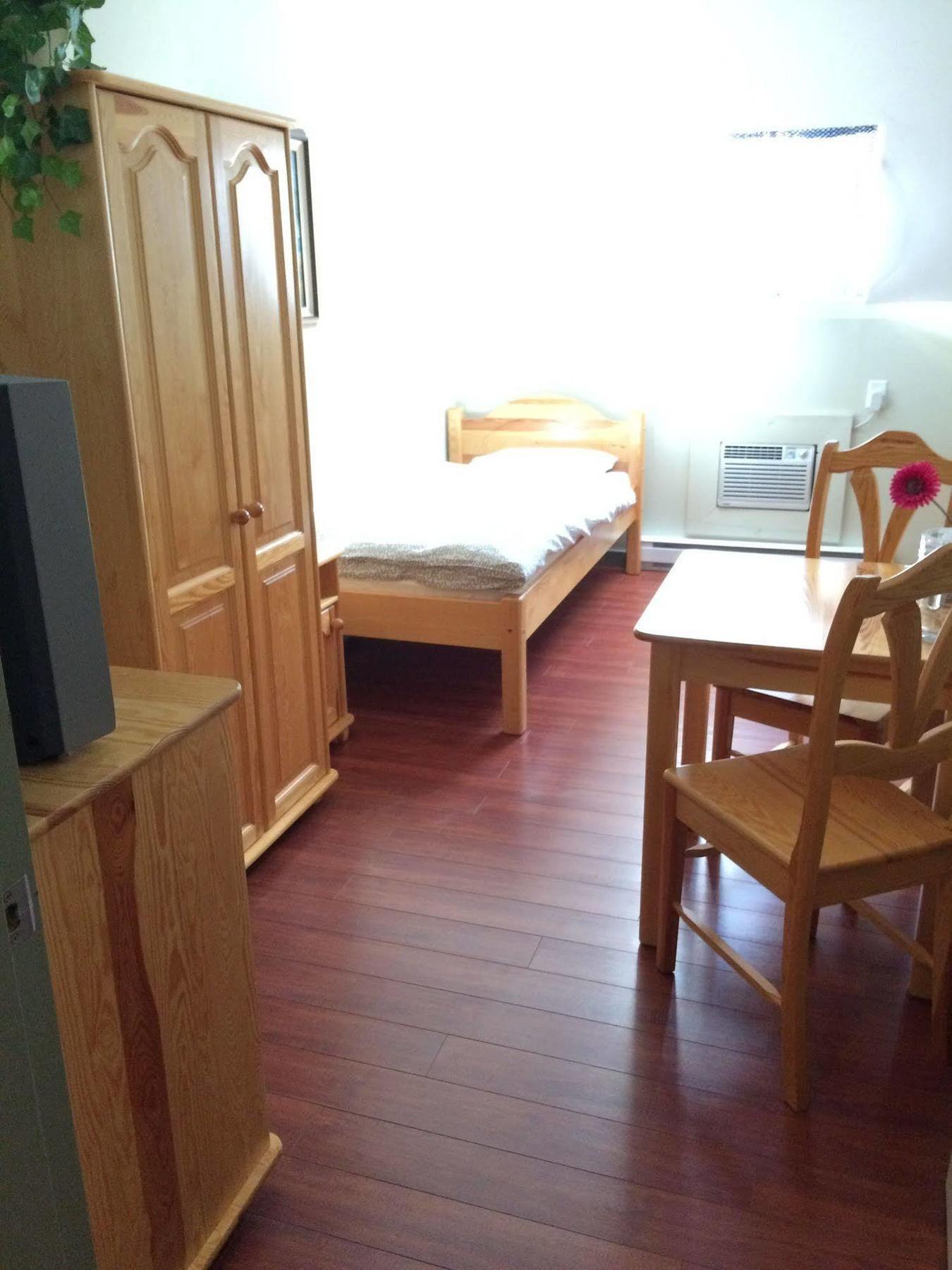 Crowsnest Vineyards Guesthouse Keremeos Экстерьер фото
